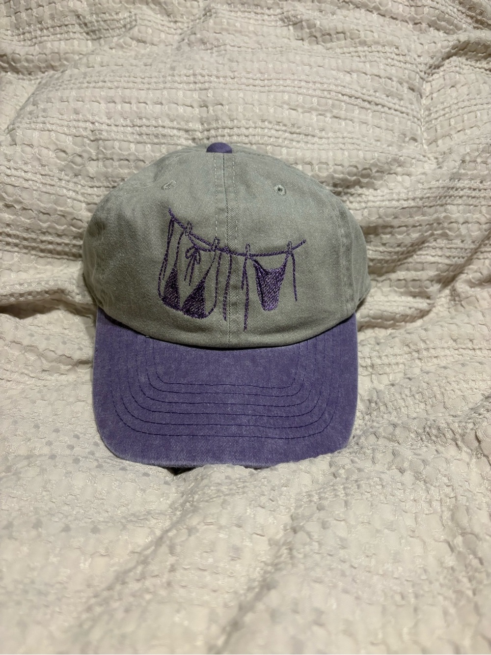 BeachTwo-Tone Washed Baseball Cap in Gray and Purple